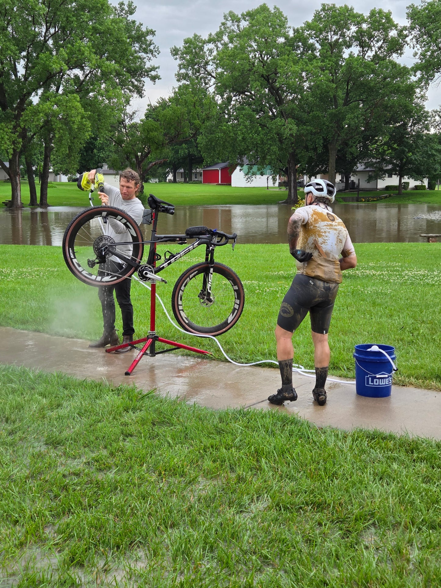 Unbound On Course Support 2027 (100-Mile Only)